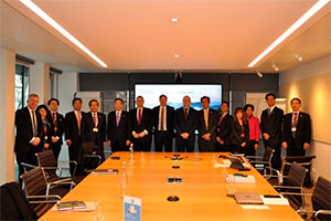 A group photo picture at Arup (7th from the left: Arup Chairman Alan Belfield)