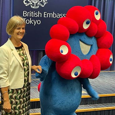 Ambassador Julia Longbottom and MYAKU-MYAKU